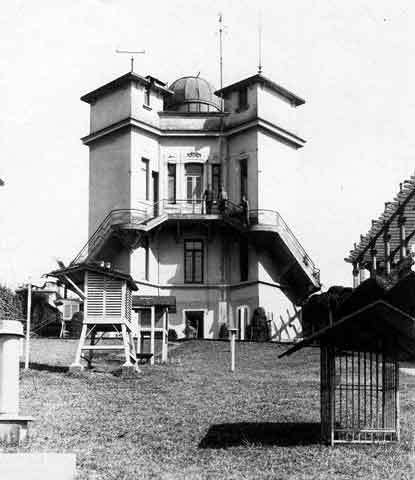 Série Avenida Paulista: a história de 5 gerações dos Belfort Mattos, do Observatório de São Paulo e da Dumont Adams. Estação Meteorológica do Antigo Observatório de São Paulo na Avenida Paulista © IAG USP - Série Avenida Paulista: a história de 5 gerações dos Belfort Mattos, do Observatório de São Paulo e da Dumont Adams.