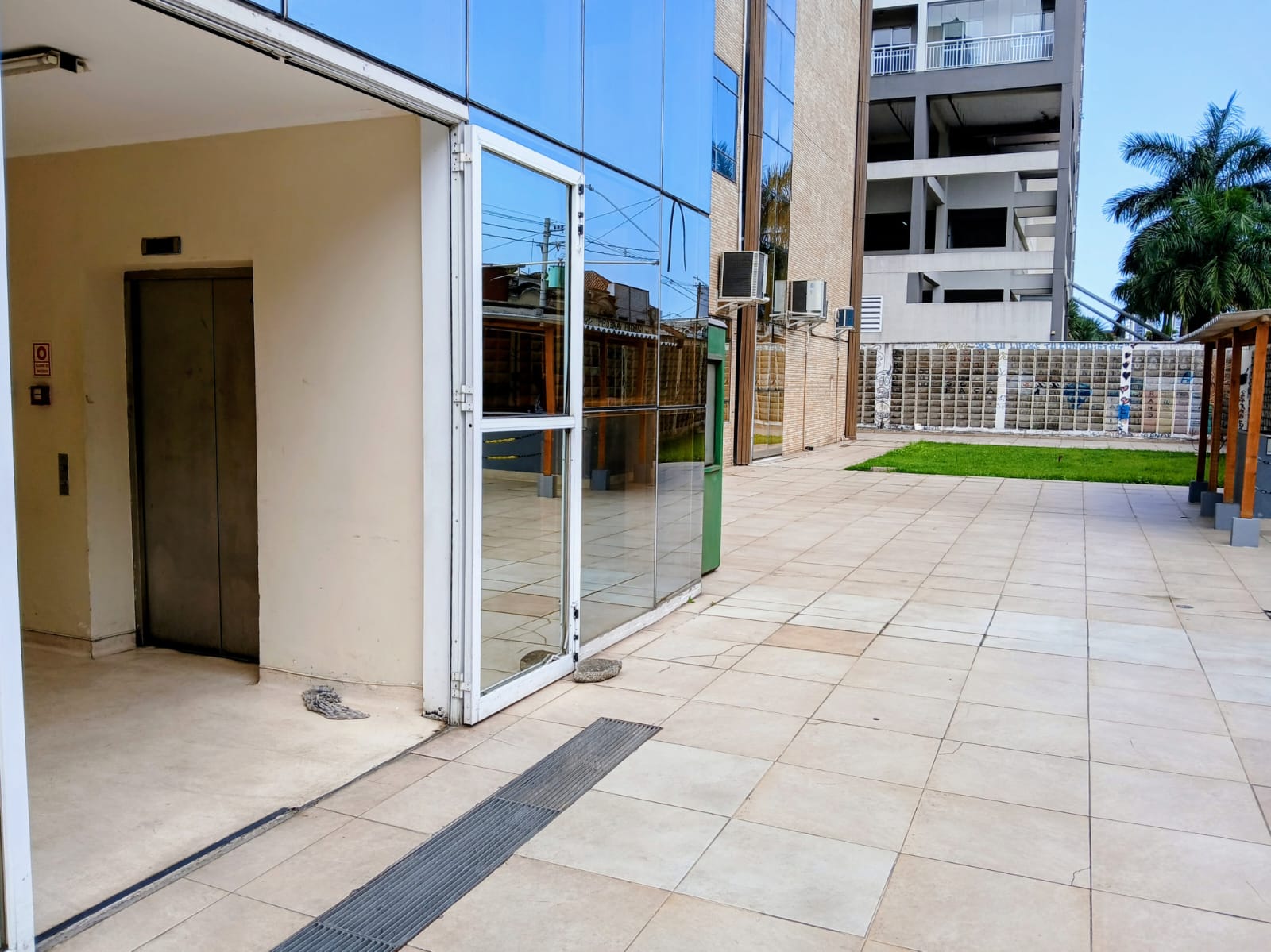 Elevador de Serviço