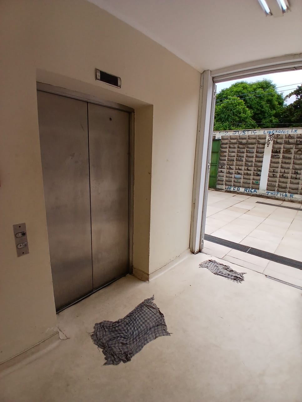 Elevador de Serviço